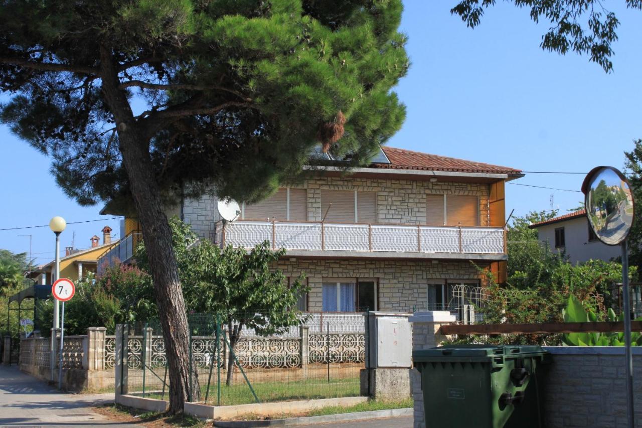 Apartment With A Parking Space - 7066 Umag